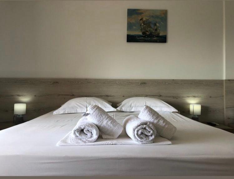 Vila Gjoni Sarandë Exteriör bild